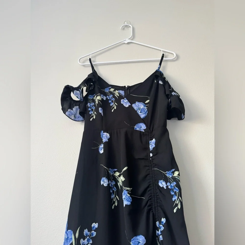 FOREVER 21 Floral Slip Women's Long Dress Adjustable Straps Size S NWT - Picture 3 of 12
